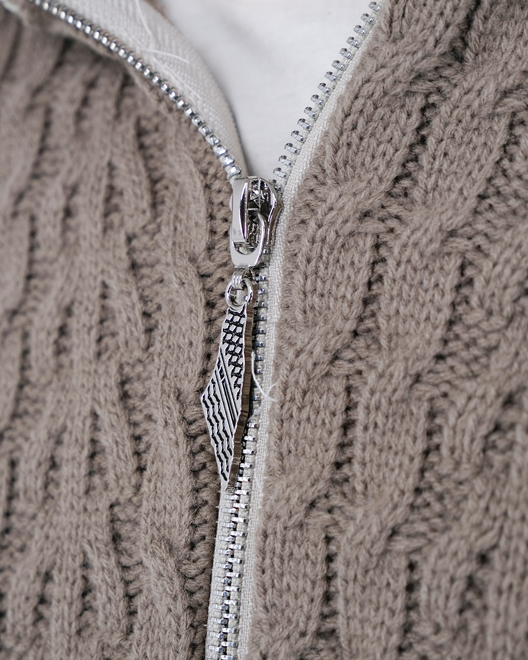 Cable Knit Zipper Khaki/Beige